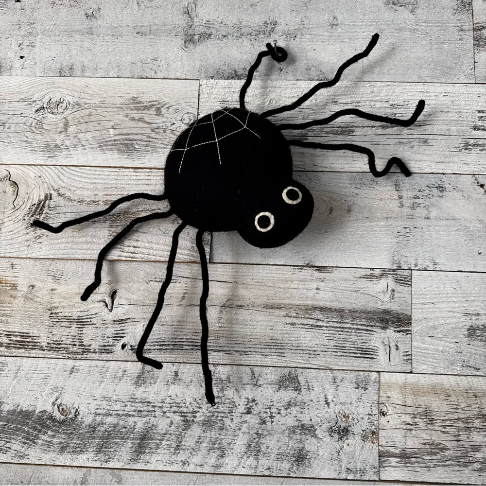 Spider Halloween decor